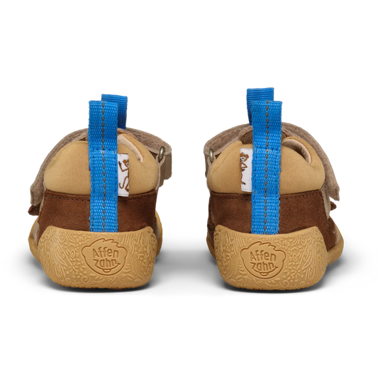 Die beige Affenzahn Freely Lauflerner Sandale, Rechts-Links-Unterscheidung