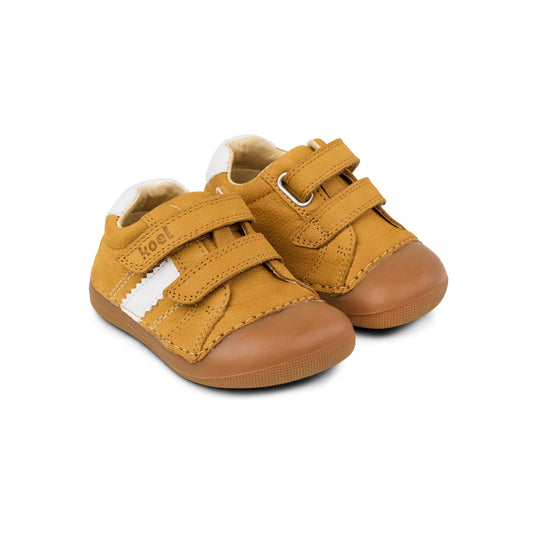 Koel Archie 3.0 Barfuß - Lauflernschuh für extra breite Füße mit hohen Spann in der Farbe cognac, Profil