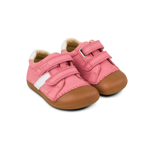 Koel Archie 3.0 Barfuß - Lauflernschuh für extra breite Füße mit hohen Spann in der Farbe fuchsia, Profil