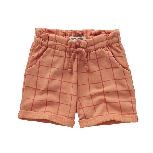 Kurze Short. Kariert. Mit Taschen