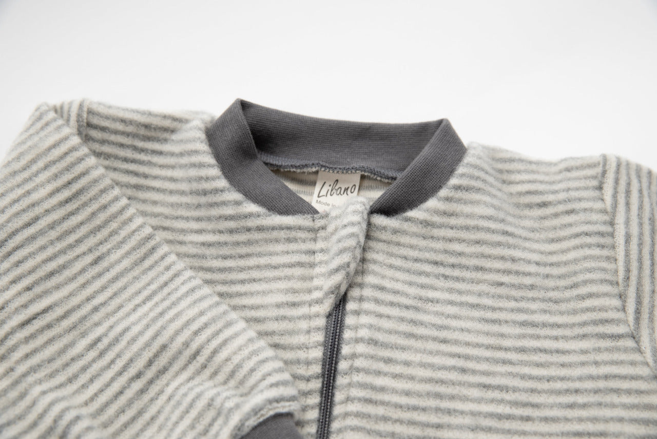 Schlafsack aus Schurwolle, geringelt, Nahaufnahme