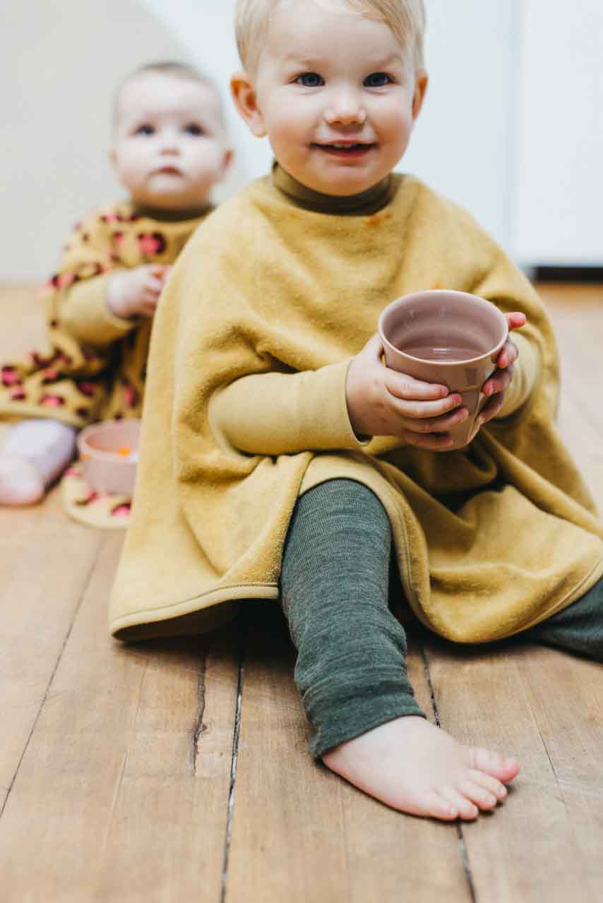 Lätzchen "Boo" aus Frottee, wasserdicht, Mustard | Little Casimir