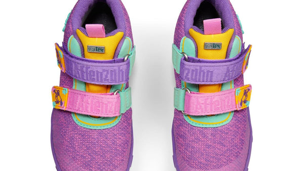 Bunte Barfußschuhe von Affenzahn. Modell Low Boot kreativ Tukan