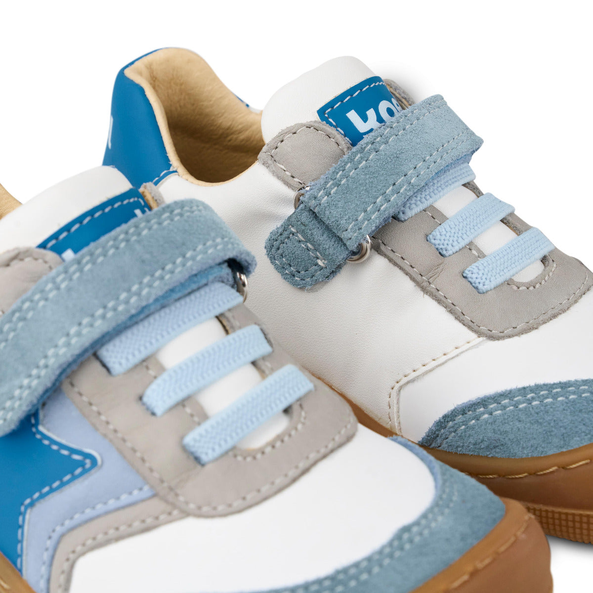 KOEL KODY W in blau für extra breite Kinderfüße, Nahaufnahme
