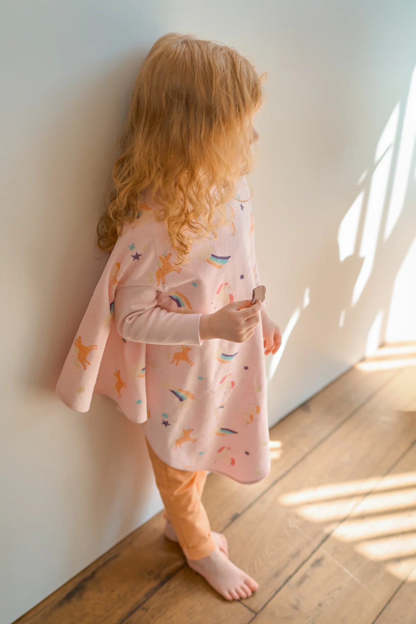 Mitwachsendes Kinder Ärmellätzchen Boo Rainbow Dreams bei Dreikäsehoch