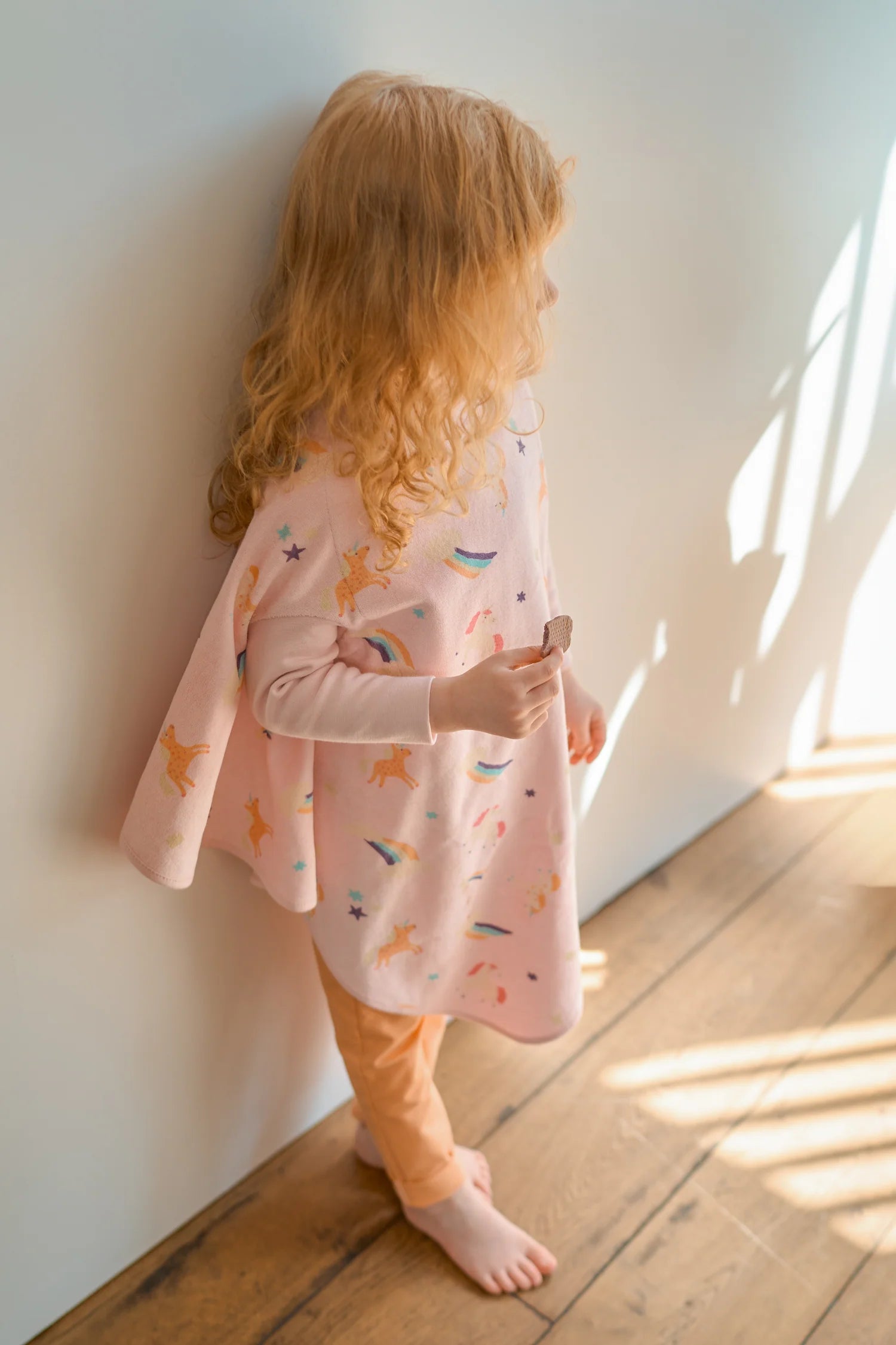 Mitwachsendes Kinder Ärmellätzchen Boo Rainbow Dreams bei Dreikäsehoch