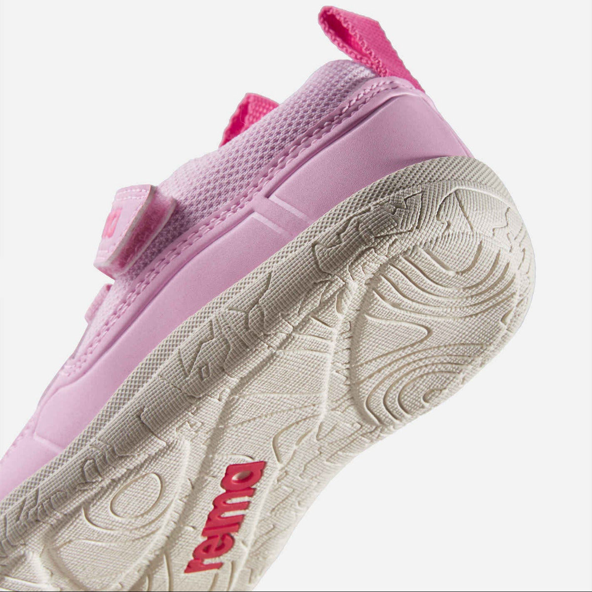 Reima Barfußschuhe Telmin für Kids mit mittelbreiten Füßen und höherem Spann, rosa, Nahansicht