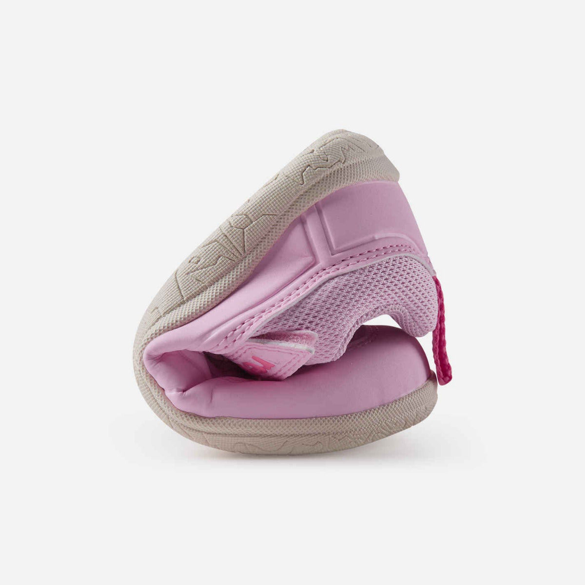 Reima Barfußschuhe Telmin für Kids mit mittelbreiten Füßen und höherem Spann, rosa, Geknautscht