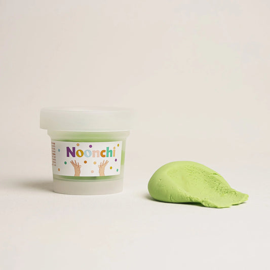 Noonchi Bio Knete in Farbe Elctric Mint