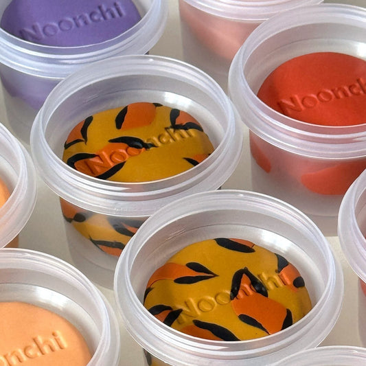 Handgelegte Tier-Print Knete braun Noonchi Organic Unikat