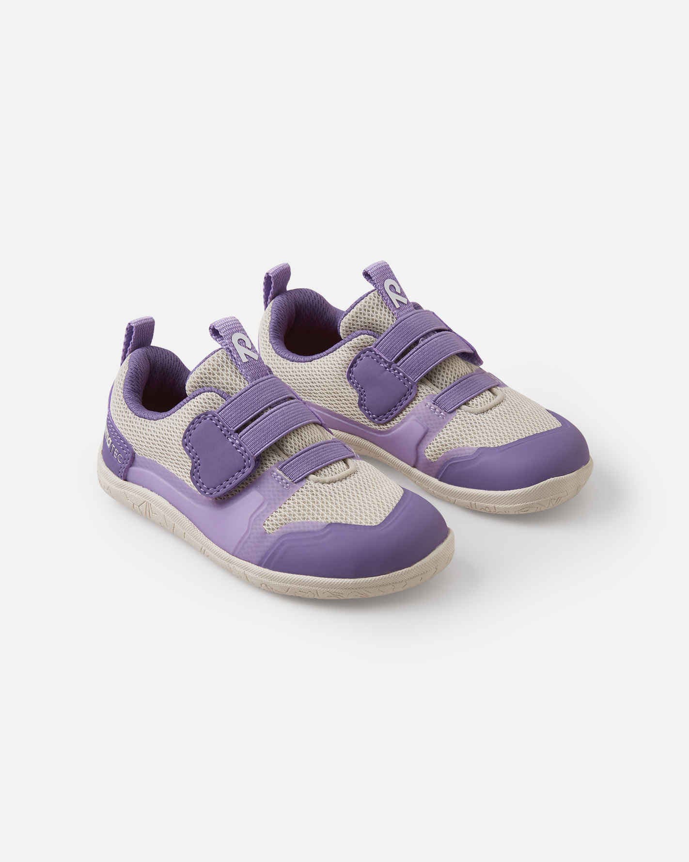 reima barfußschuhe in beige und lila, mit klettverschluß, von seitlich vorne