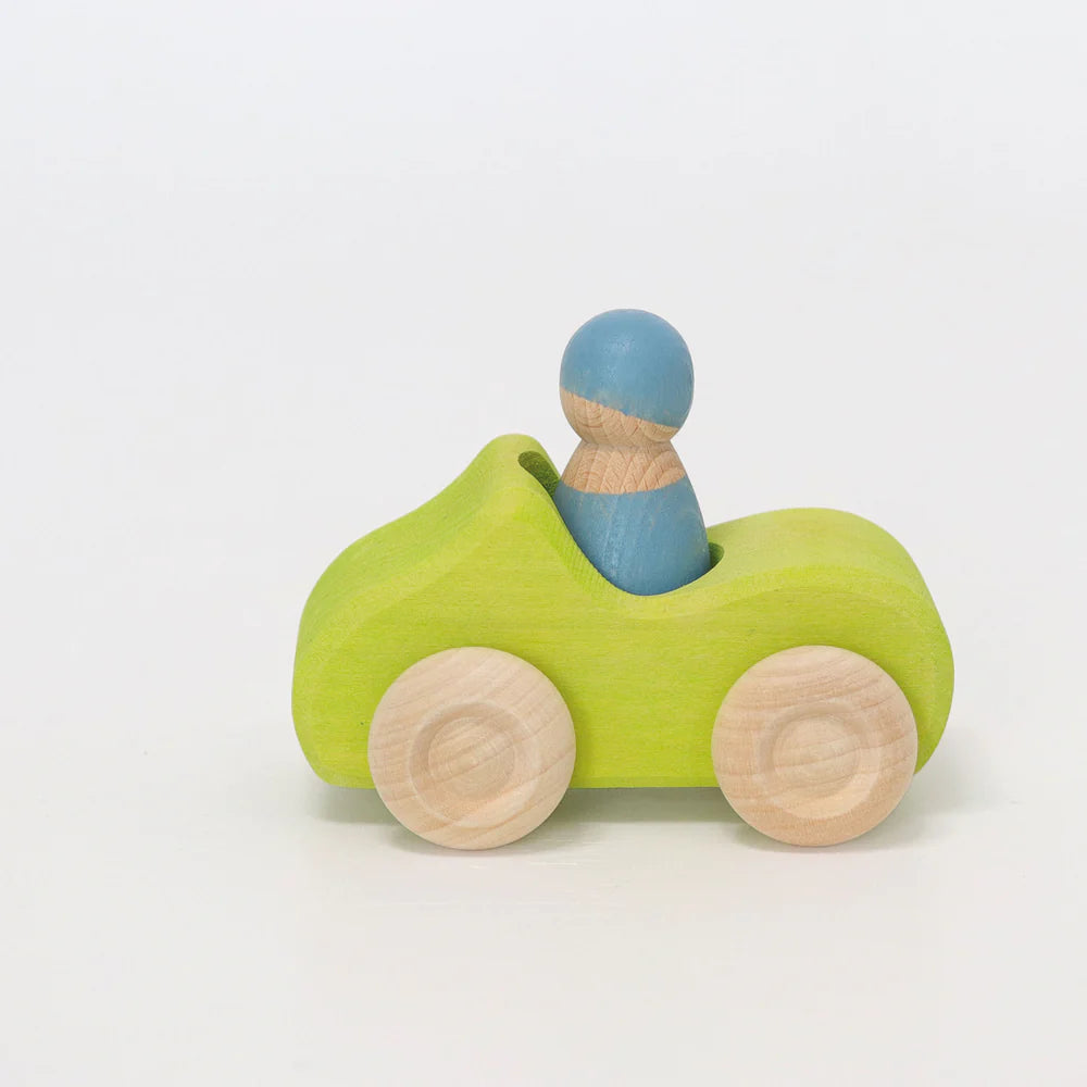 Kleines Cabrio mit Puppe. Grün | Grimms
