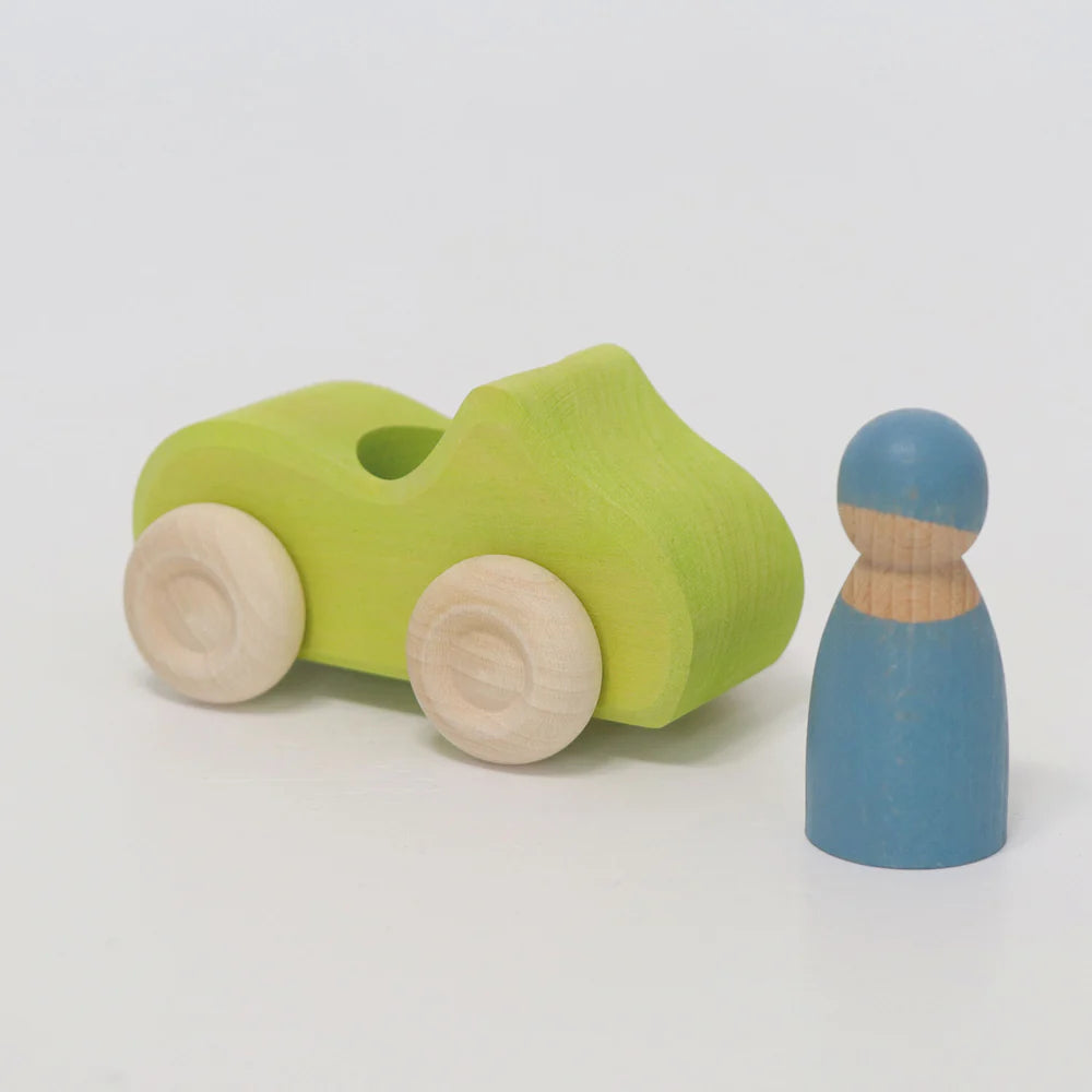 Kleines Cabrio mit Puppe. Grün | Grimms