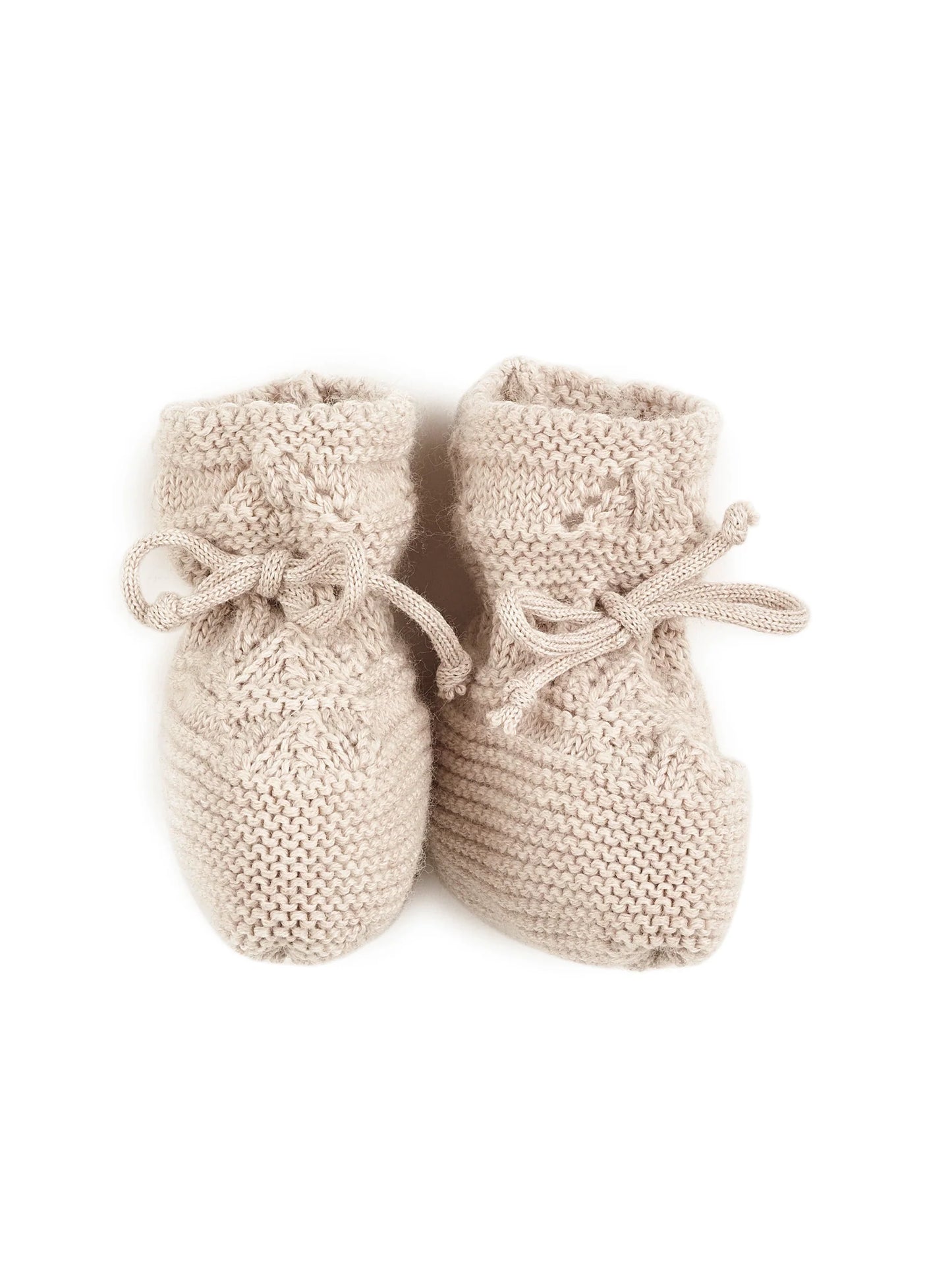 Grobstrick Babyschühchen zum Binden | HALFEN