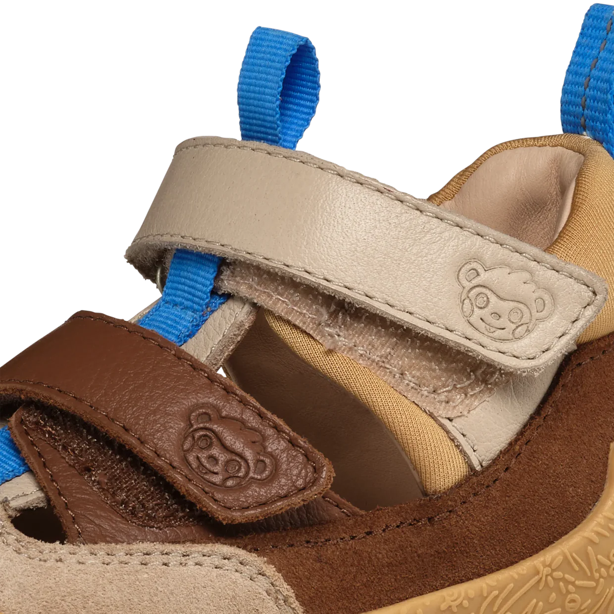 Die beige Affenzahn Freely Lauflerner Sandale, Nahaufnahme
