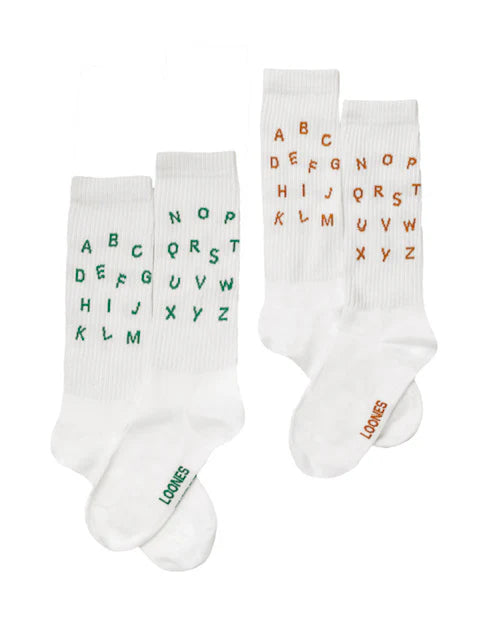 Schulkind Socken. Das ABC. Biobaumwolle | LOONES