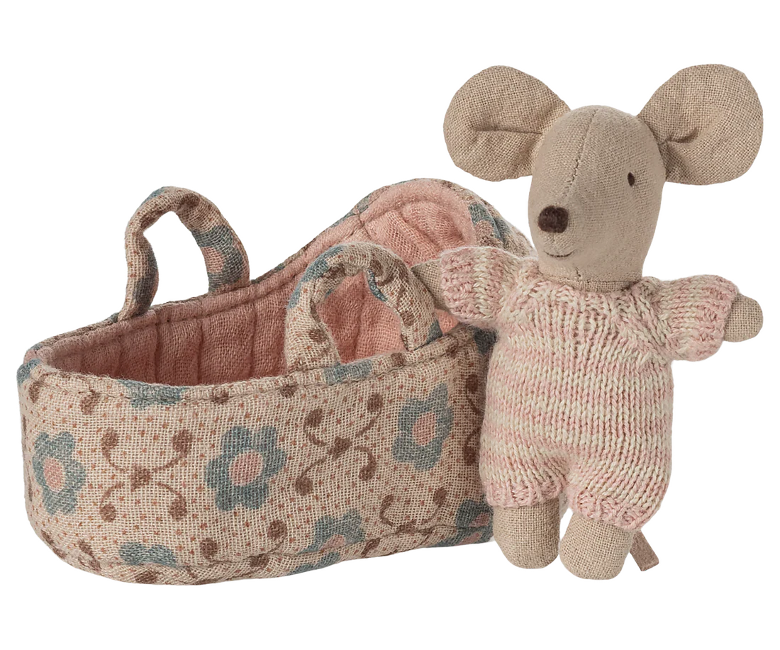 Babymaus in einer Tragetasche. rosa | Maileg