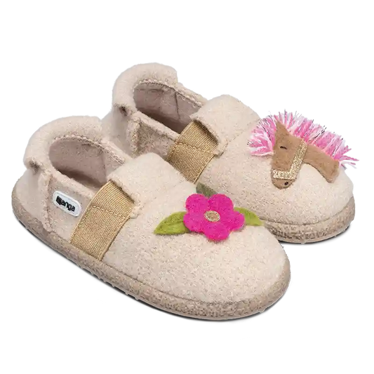 Naturfarbener Nanga Schurwoll Hausschuh Little Horse mit Pferdekopf und Blume