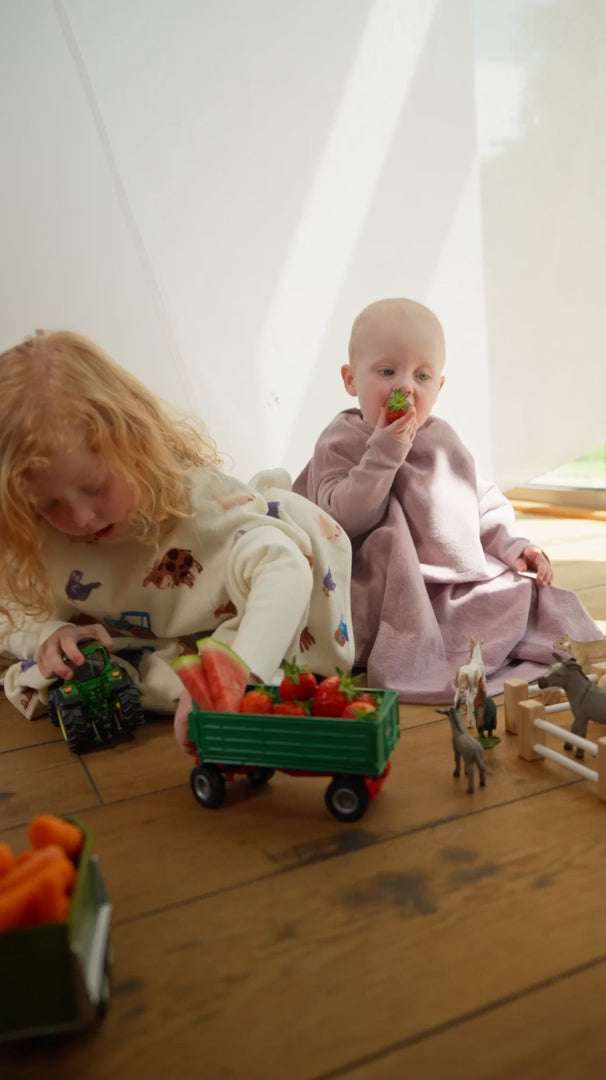 Mitwachsendes Kinder Ärmellätzchen Boo Farm Friends bei Dreikäsehoch- Video